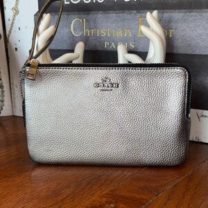Coach Corner Zip Wristlet in Metallic Gunmetal. EUC
